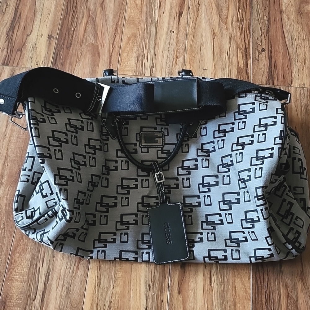 GUESS duffle bag, 2004 ish year